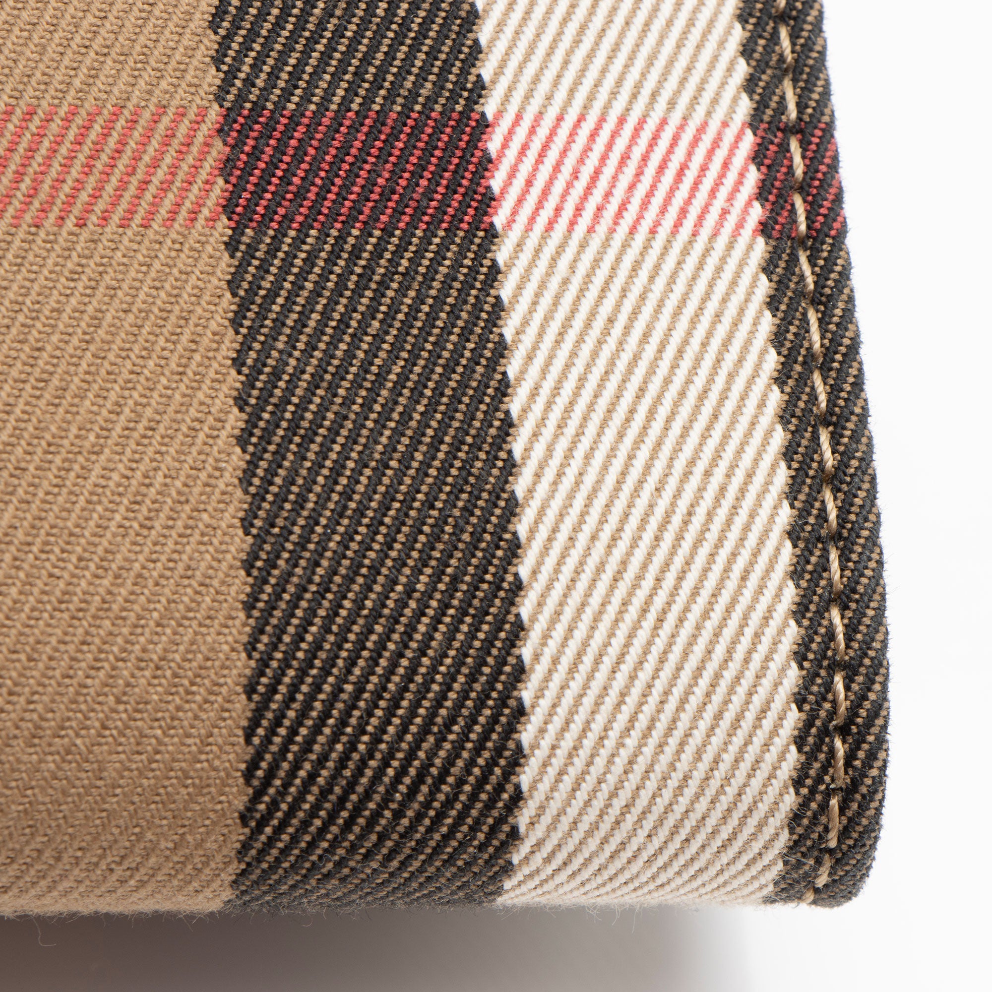 Burberry House Check Henley Chain Wallet (SHF-s1Vb4C)