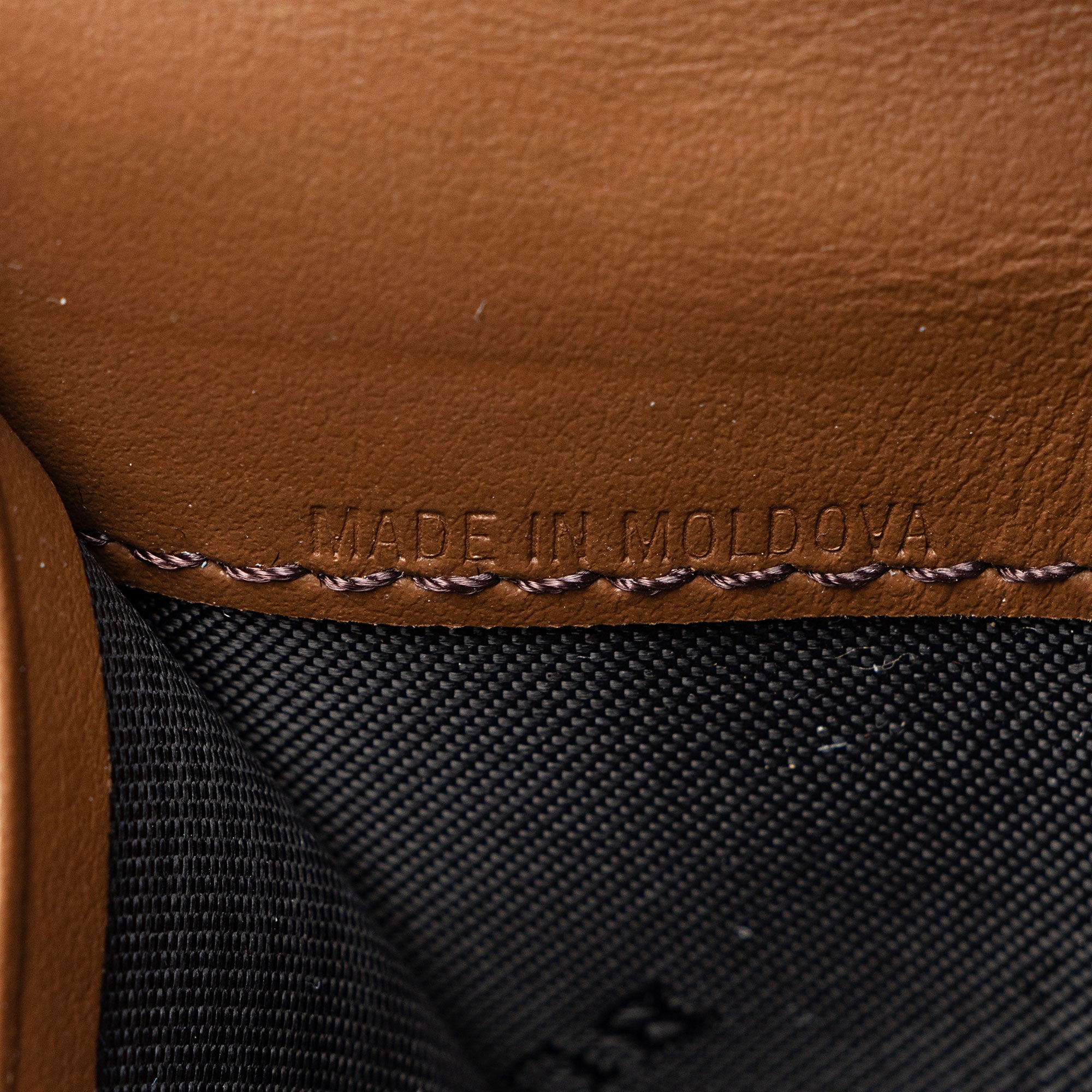 Burberry House Check Henley Chain Wallet