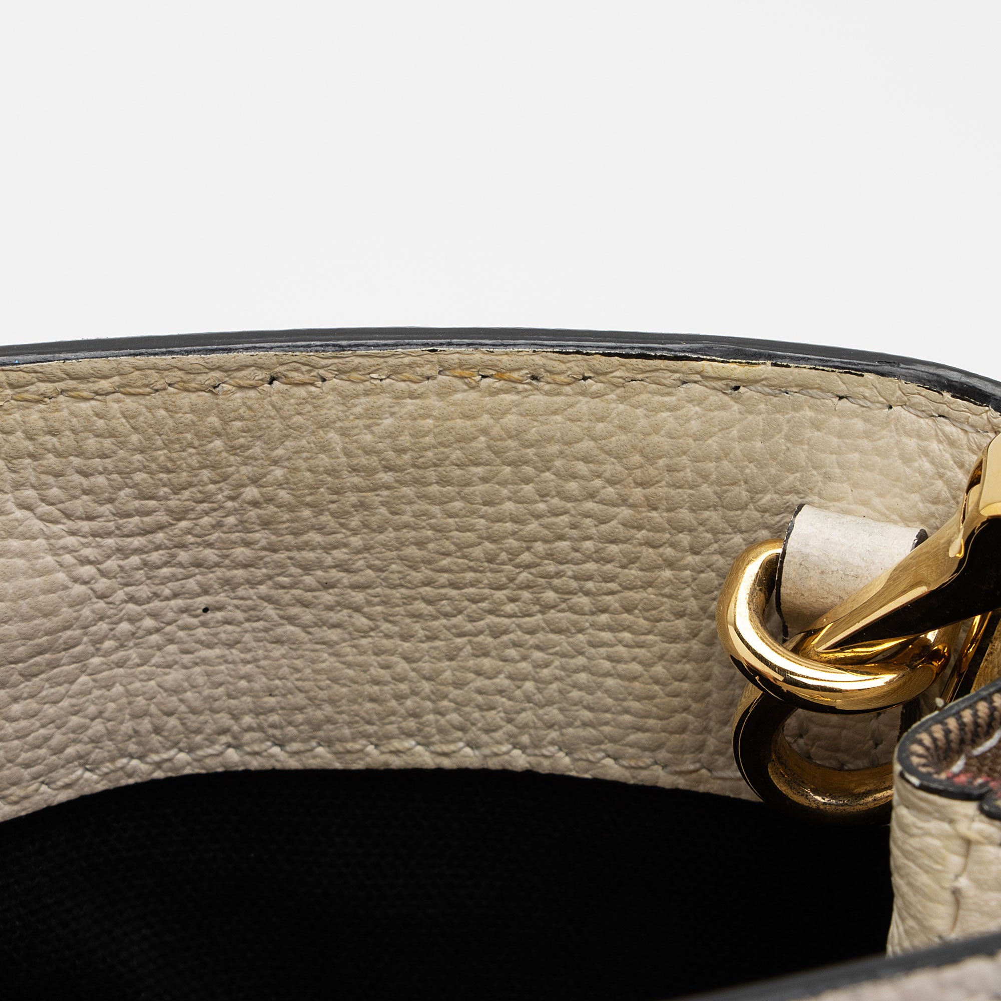 Burberry House Check Leather Banner Medium Tote (SHF-IHmkgX)