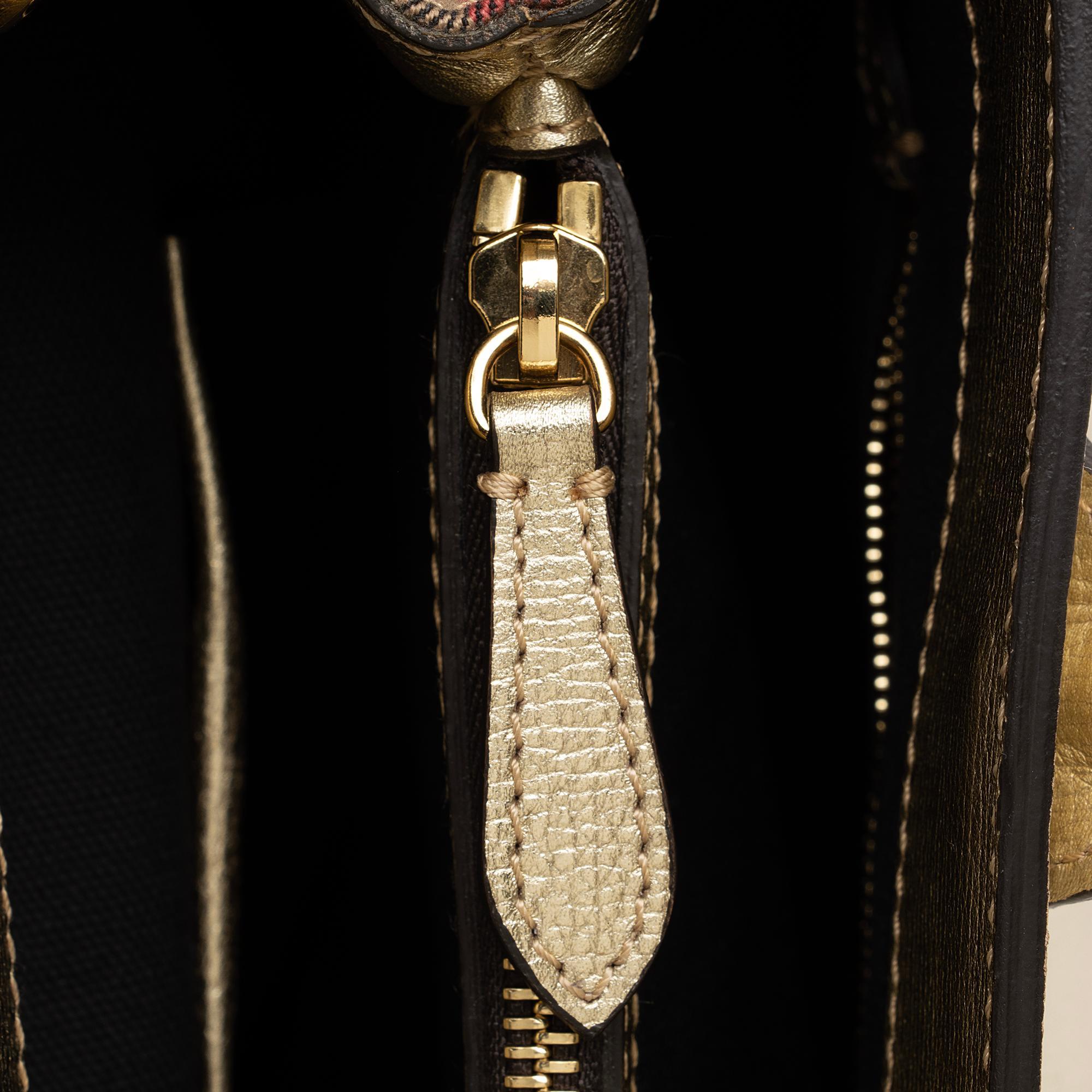 Burberry House Check Metallic Leather Banner Medium Tote (SHF-81DUmX)