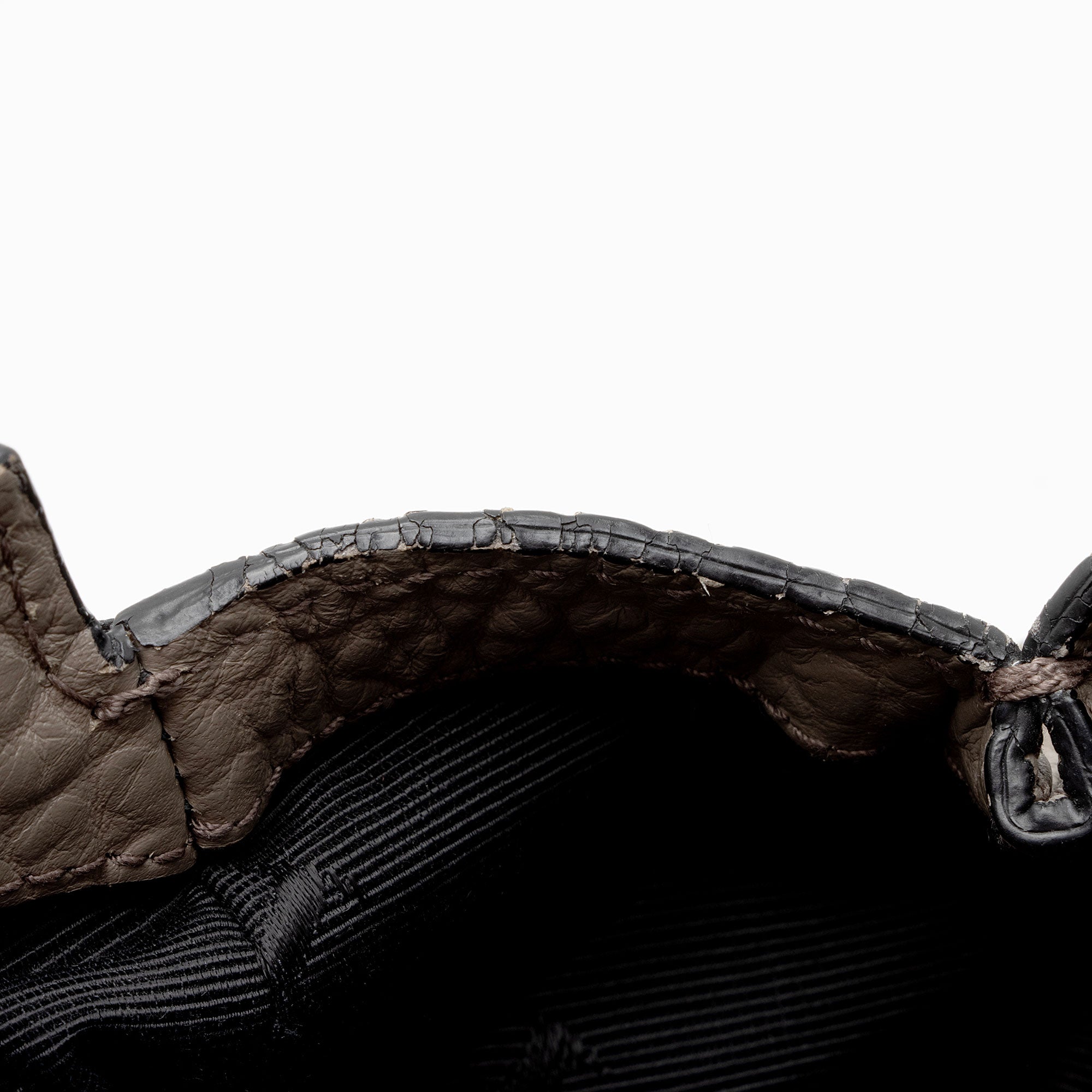 Burberry Leather Gladstone Small Satchel (SHF-c8AUkS)