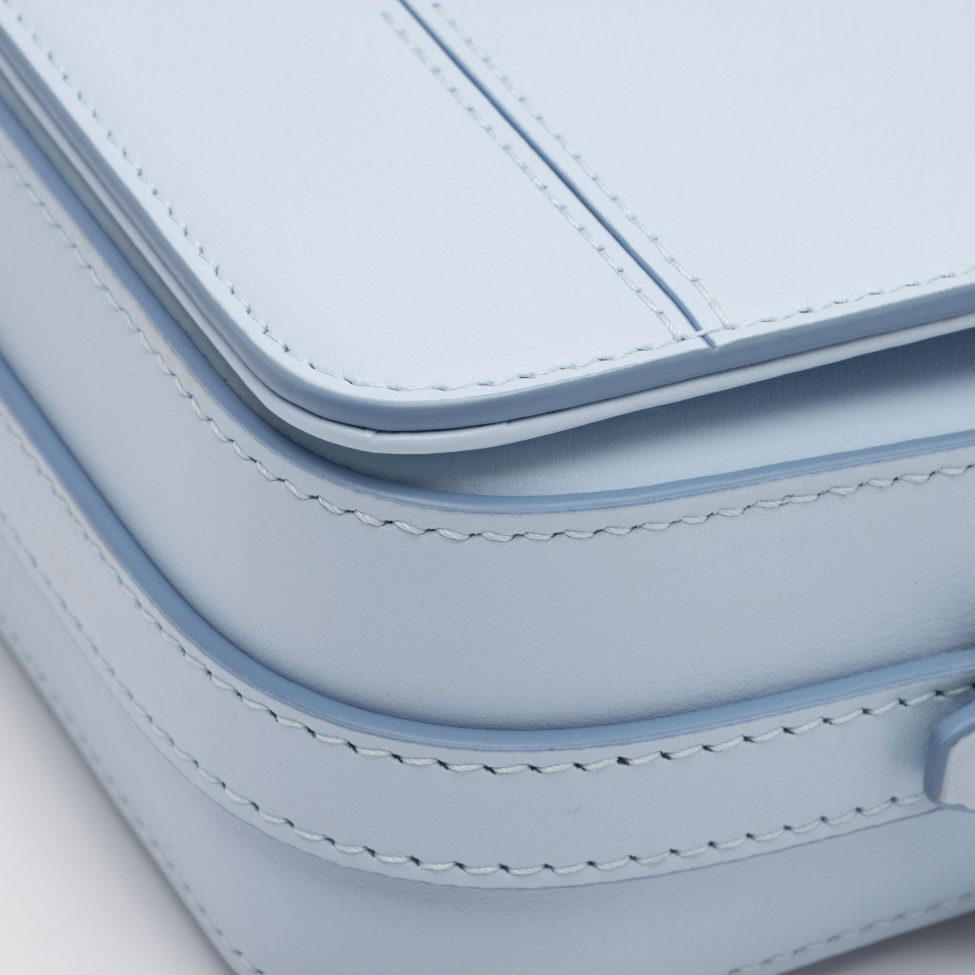 Burberry Leather Grace Small Flap Bag (SHF-pLbZdm)