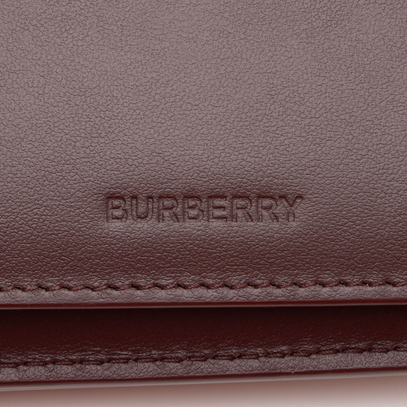 Burberry Leather Logo Bi-Fold Wallet (SHF-NYKTBT)