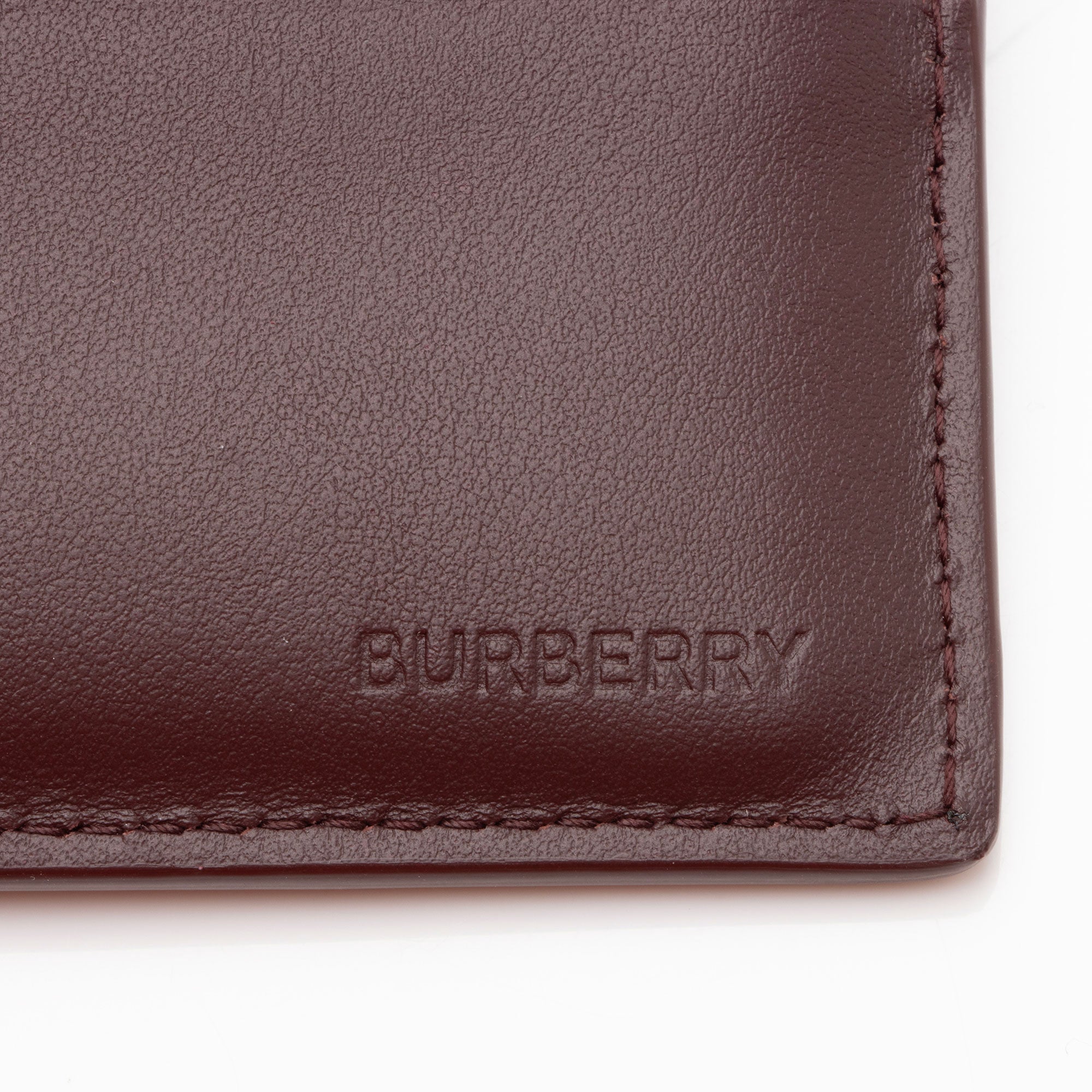 Burberry Leather Logo Bi-Fold Wallet (SHF-NYKTBT)