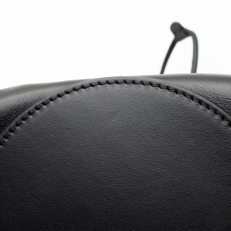 Burberry Leather Peony Drawstring Bucket Bag (SHF-2xjaxp)