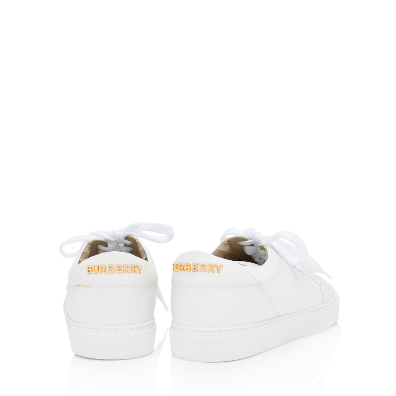 Burberry Leather Salmond Sneakers - Size 7.5 / 37.5 (SHF-ndax0p)