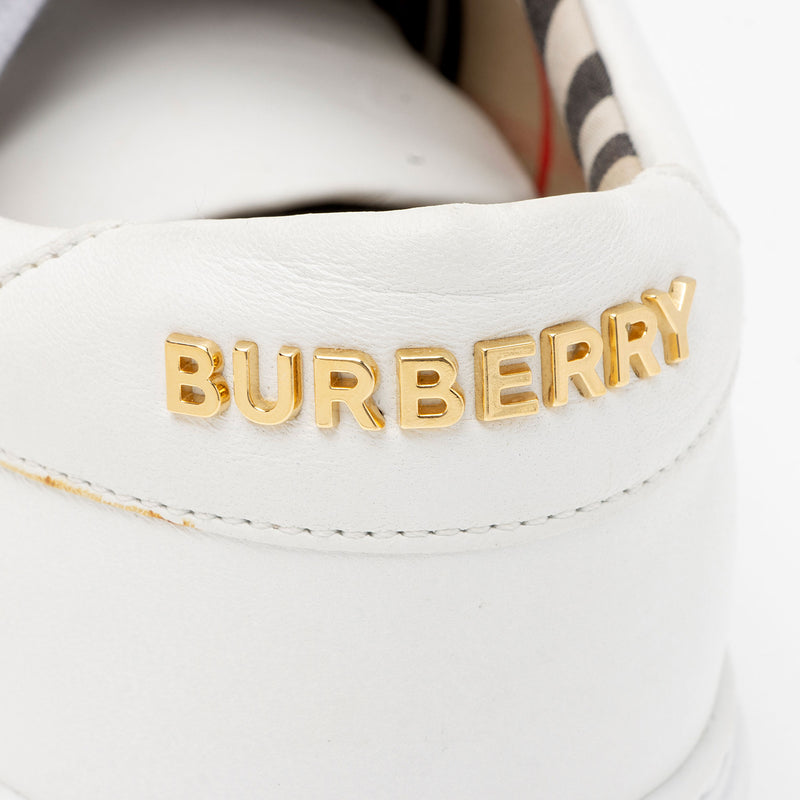 Burberry Leather Salmond Sneakers - Size 7.5 / 37.5 (SHF-ndax0p)