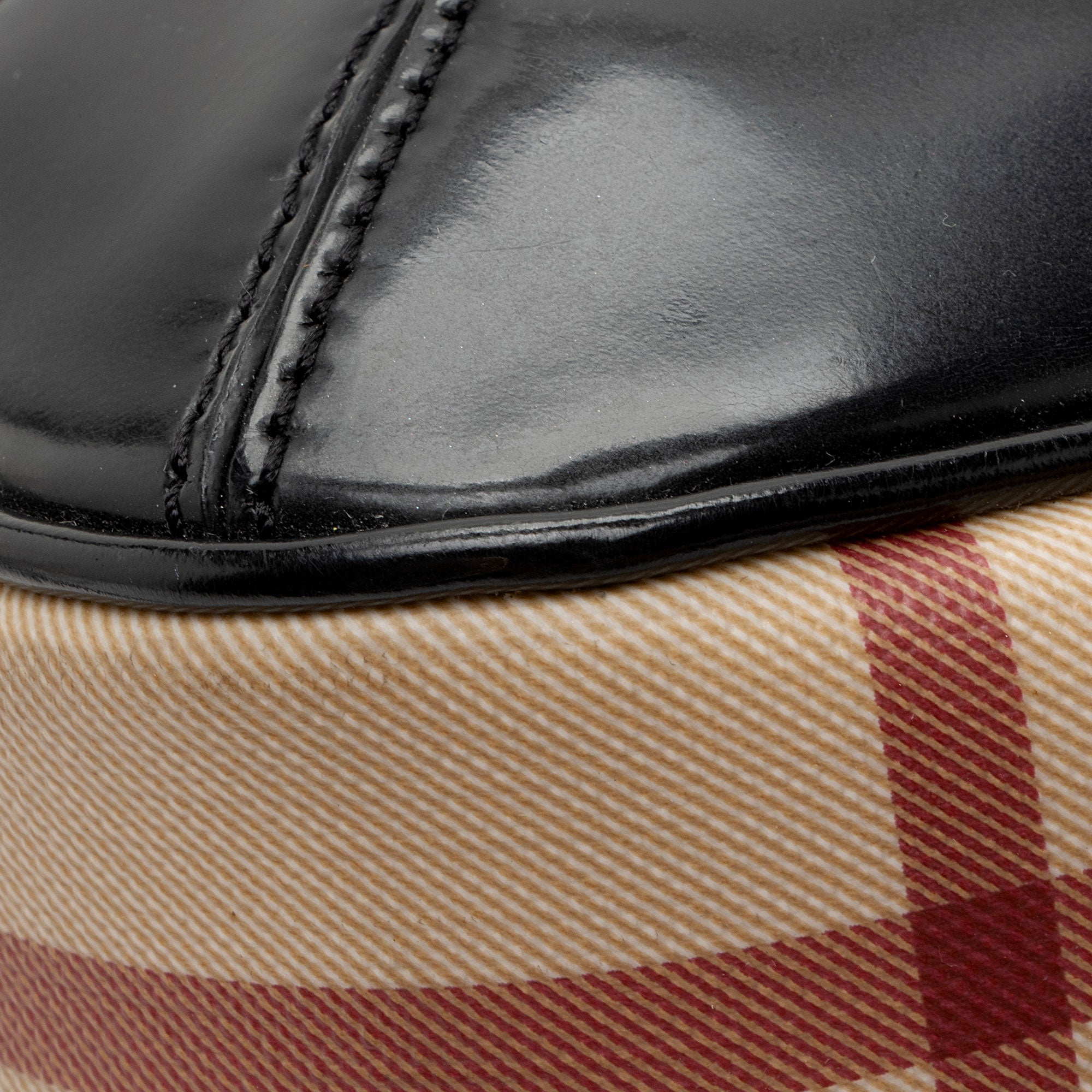 Burberry Nova Check Pocket Shoulder Bag (SHF-20RhJj)