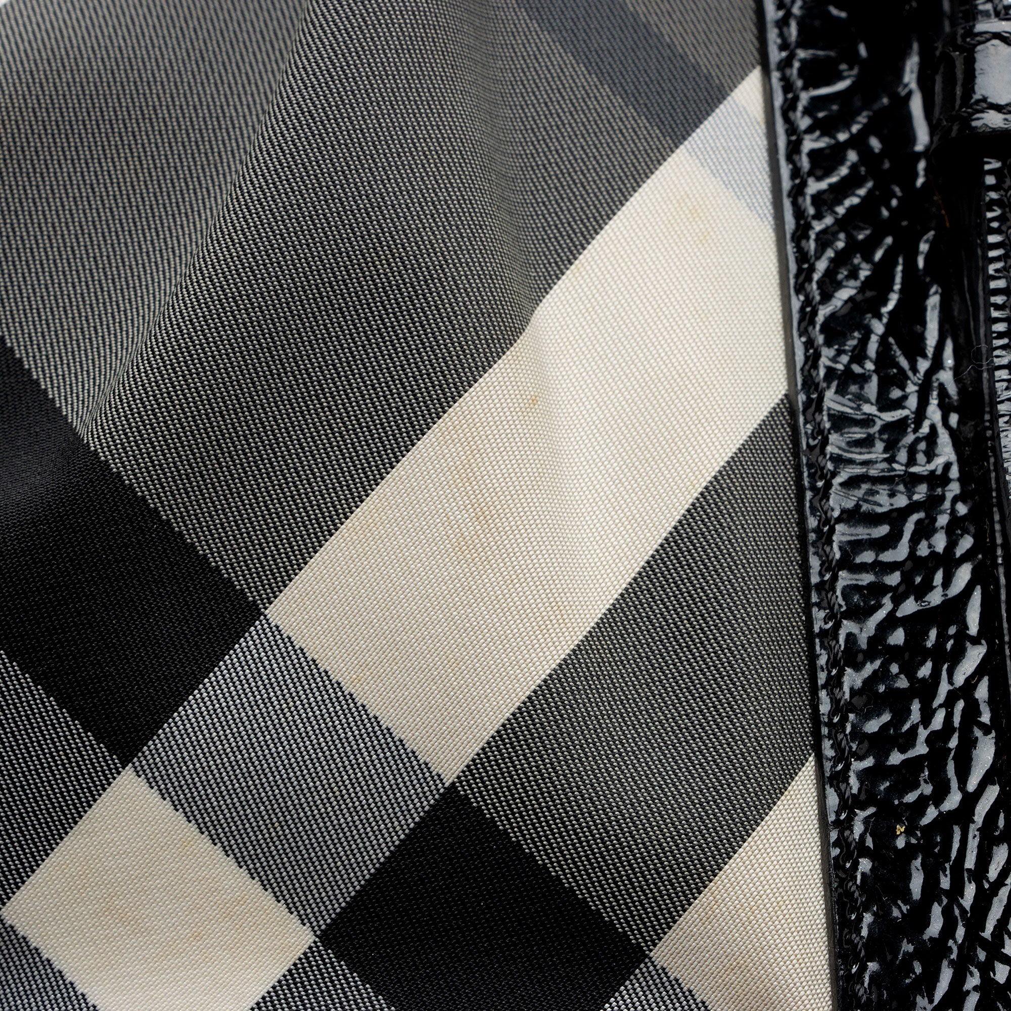 Burberry Nylon Beat Check Lowry Small Tote (SHF-cdEHqY)