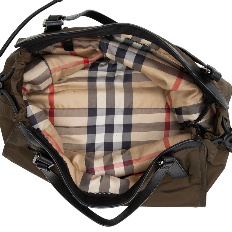 Burberry buckleigh nylon tote bag deals