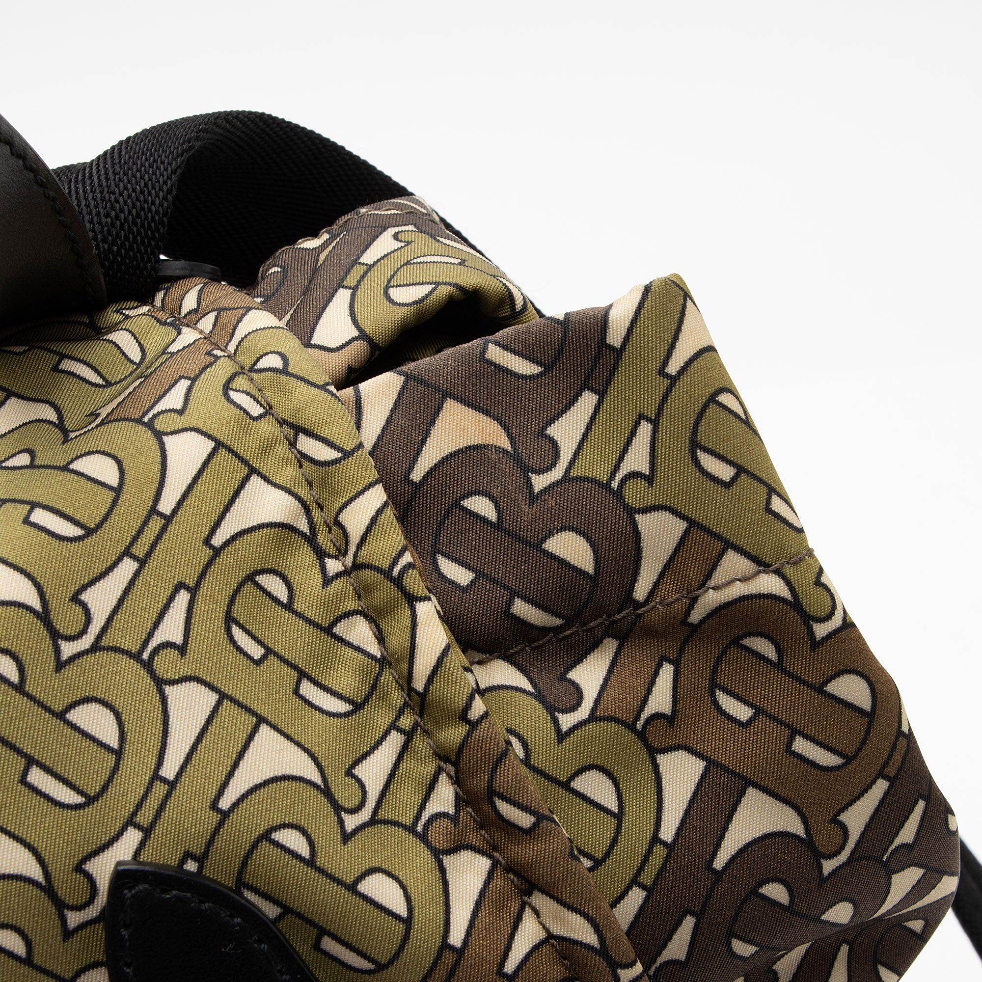 Burberry Nylon TB Rucksack Medium Backpack (SHF-3Hh5Us)