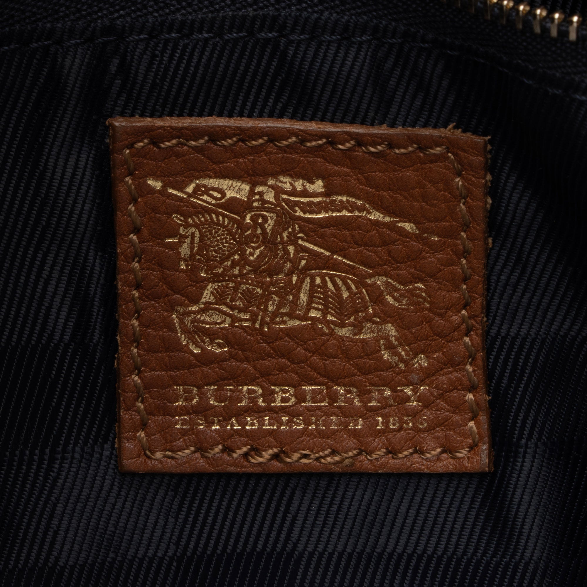 Burberry Quilted Denim Brooke Hobo (SHF-WPD1Mt)