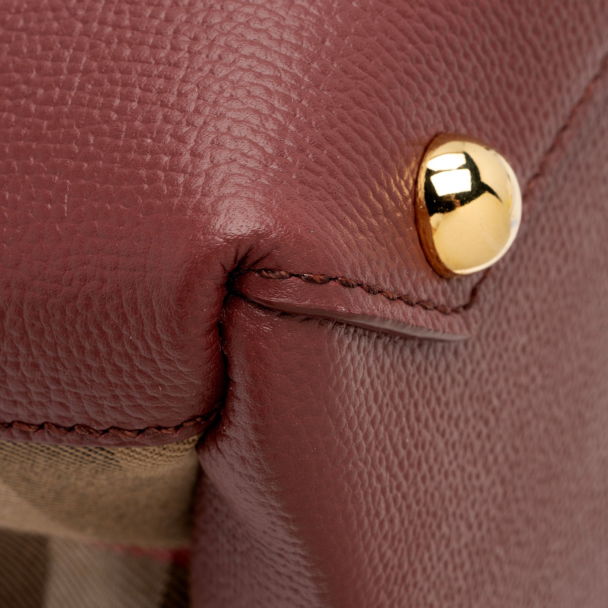 Burberry Vintage Check Leather Banner Medium Tote (SHF-DwlsdU)