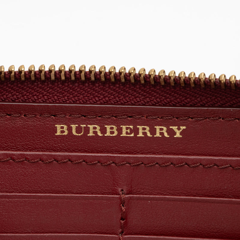 Burberry Vintage Check Leather Zip Around Wallet (SHF-OL7T5O)