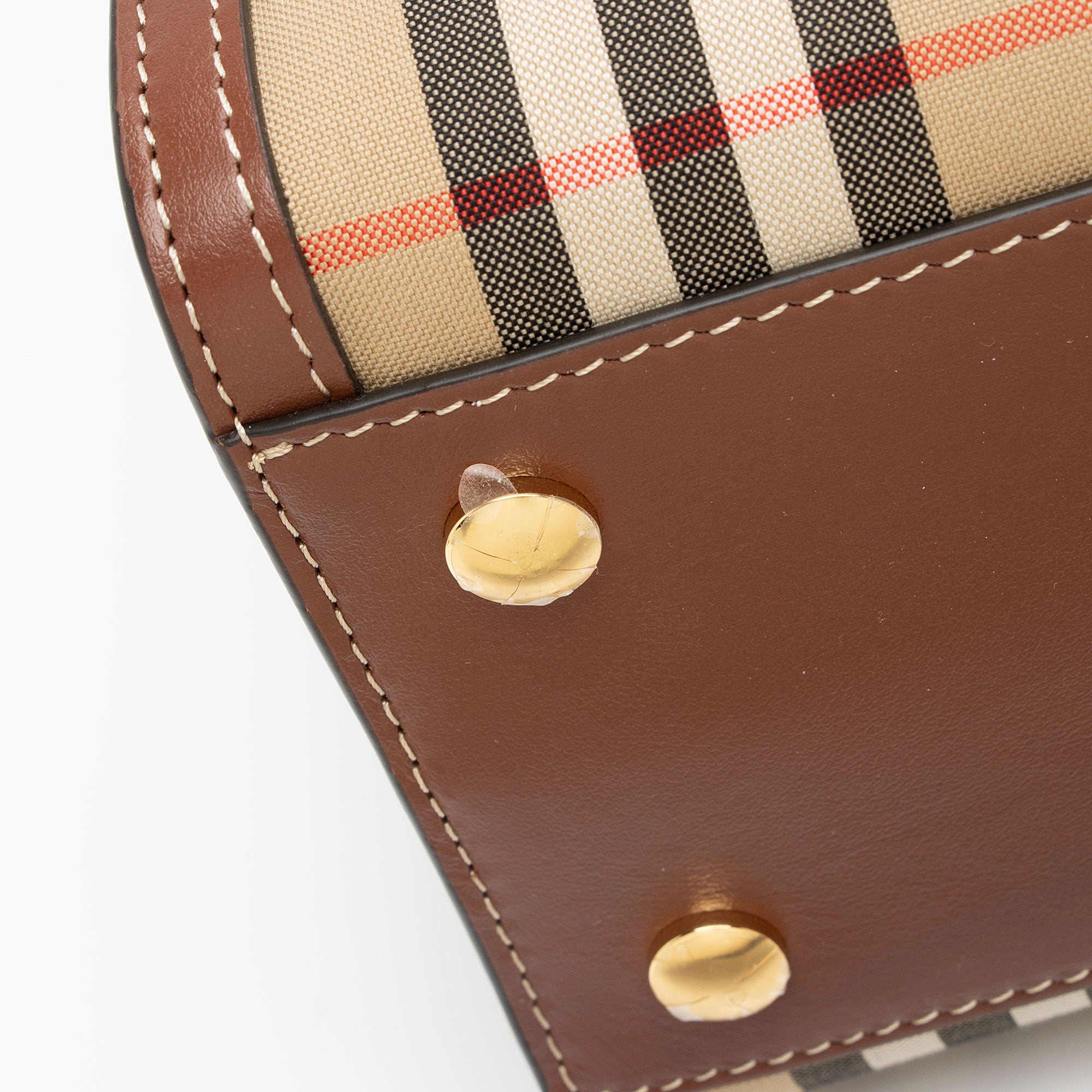 Burberry Vintage Check Title Mini Tote (SHF-qS6HD3)