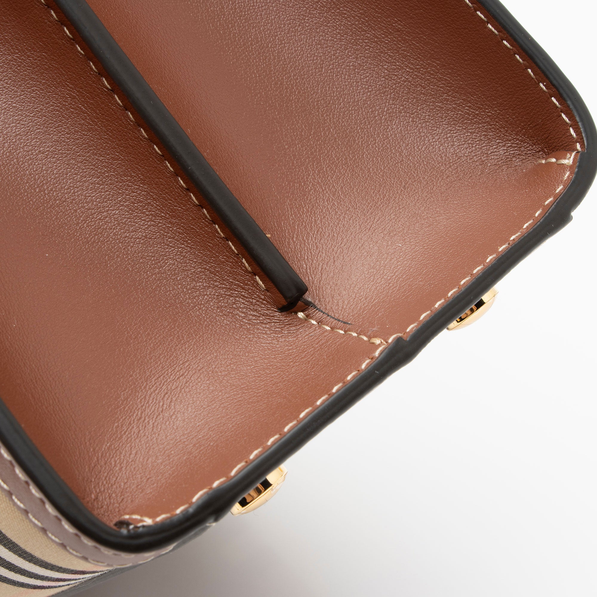 Burberry Vintage Check Title Mini Tote (SHF-qS6HD3)