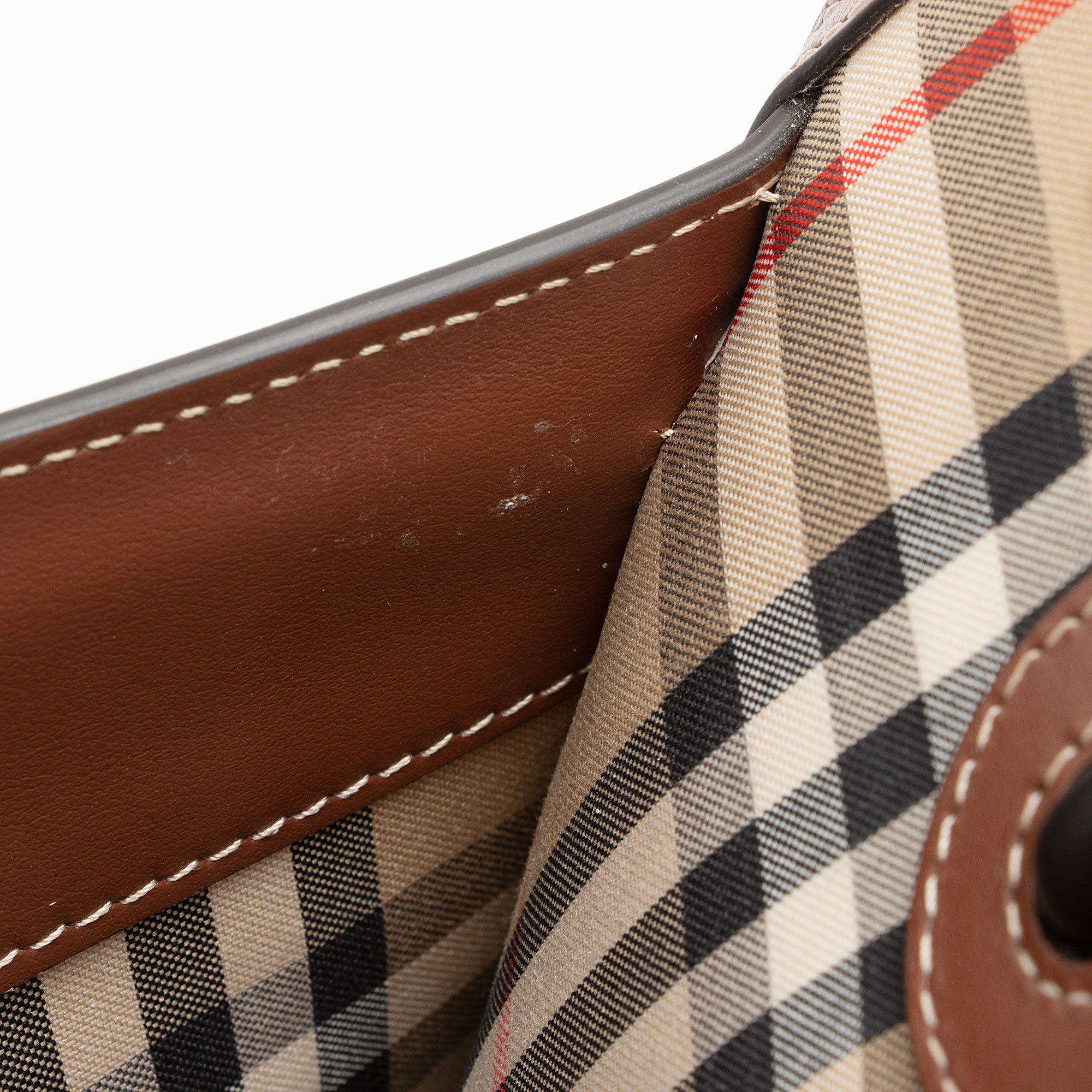 Burberry Vintage Check Smooth Calfskin Title Small Tote (SHF-6YrXPu)