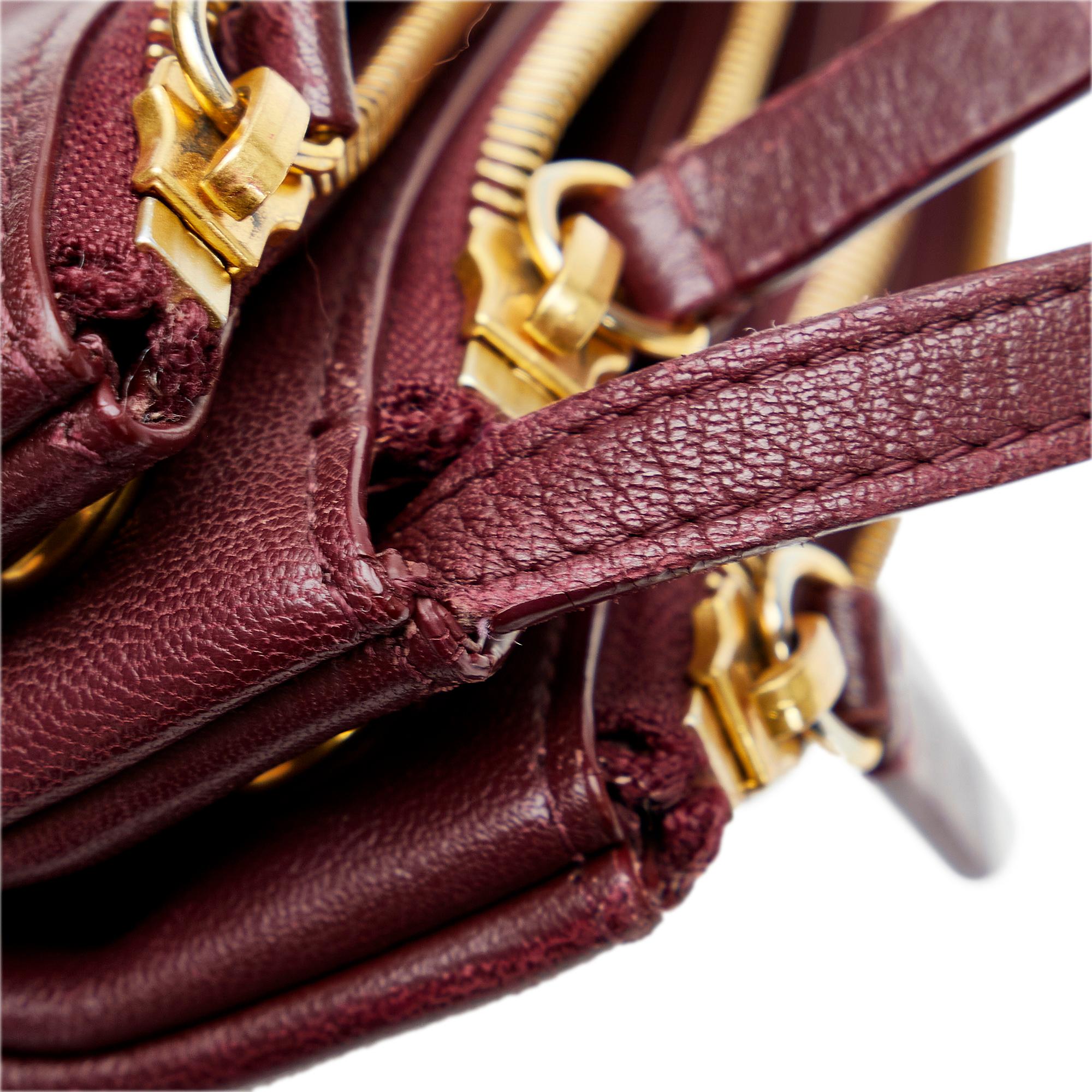 Celine Large Trio Crossbody Bag (SHG-at4tdZ)