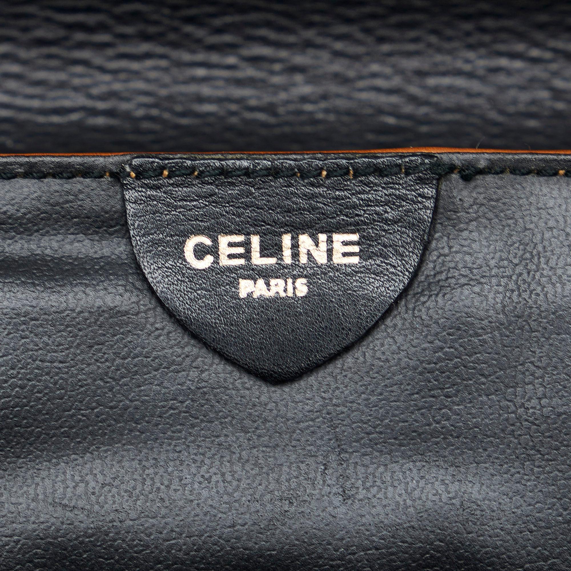 Celine Leather Clutch (SHG-9BXLOM)