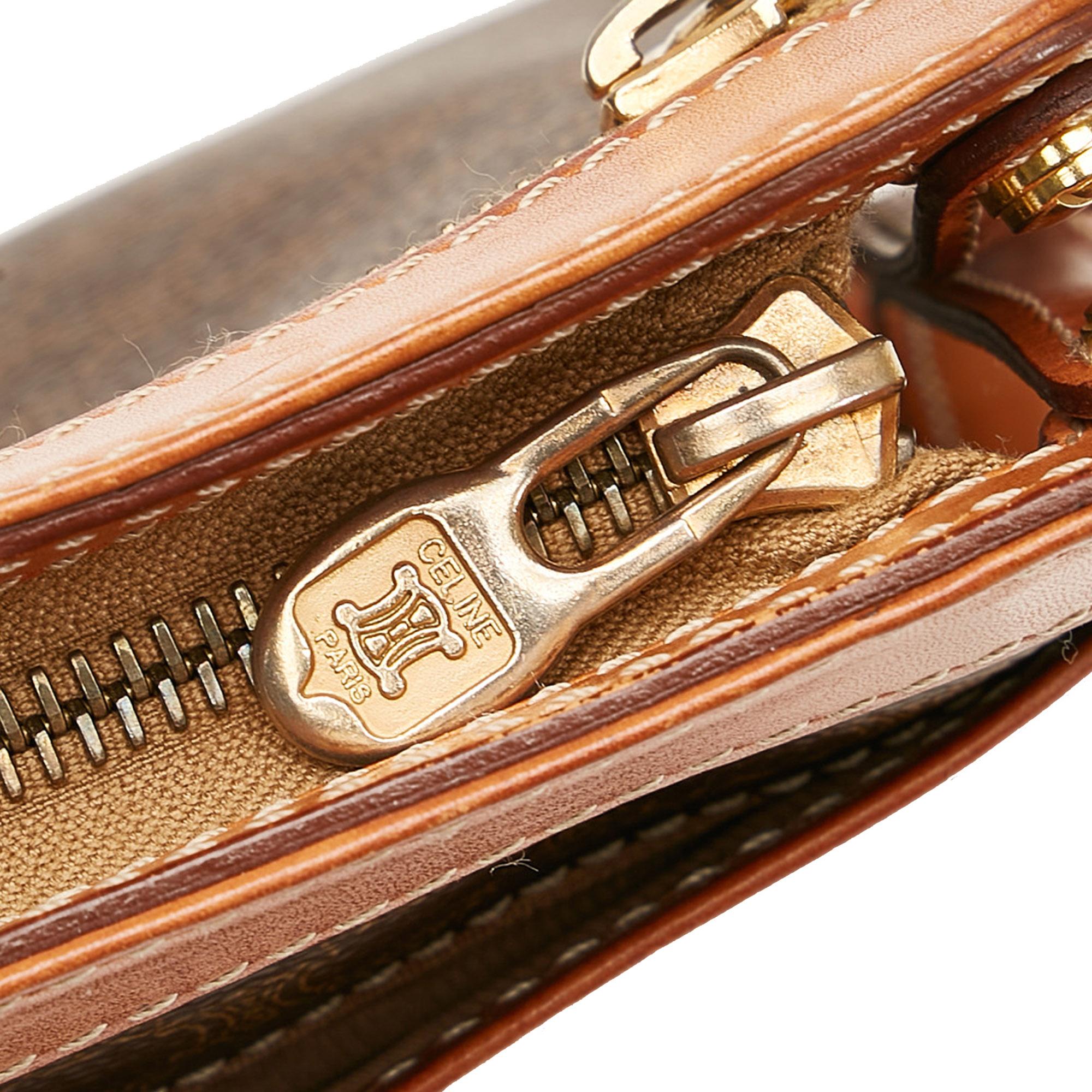 Celine Macadam Clutch (SHG-yvUutz)