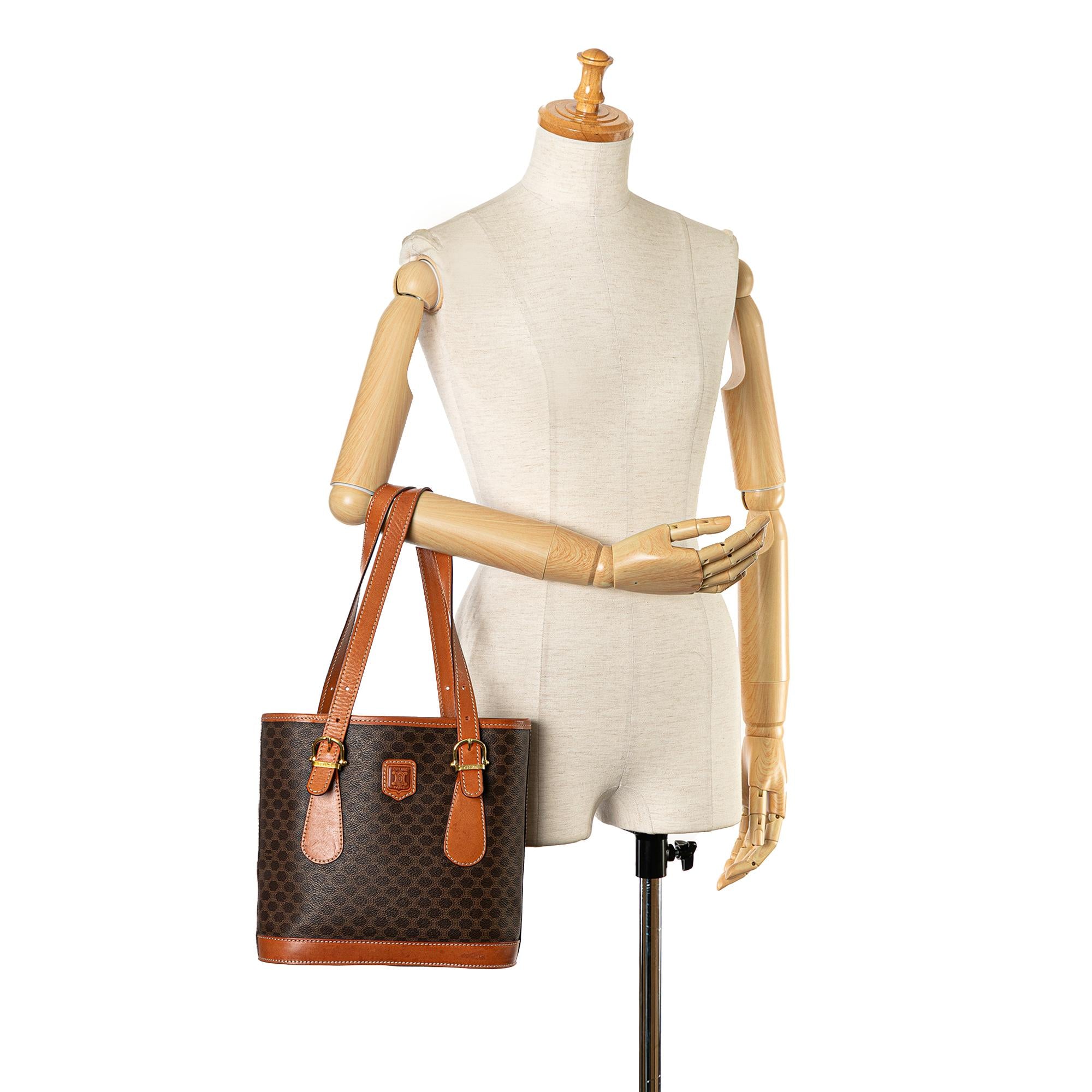 Celine Macadam Shoulder Bag (SHG-pA5ynE)