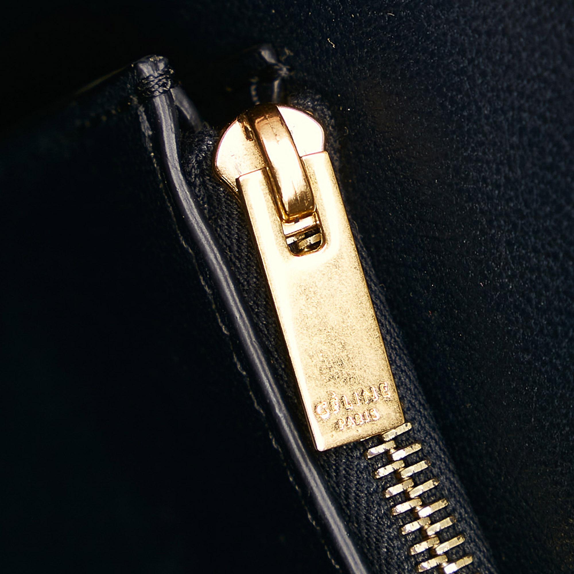 Celine Tricolor Pocket Envelope Leather Shoulder Bag (SHG-vdfVYD)