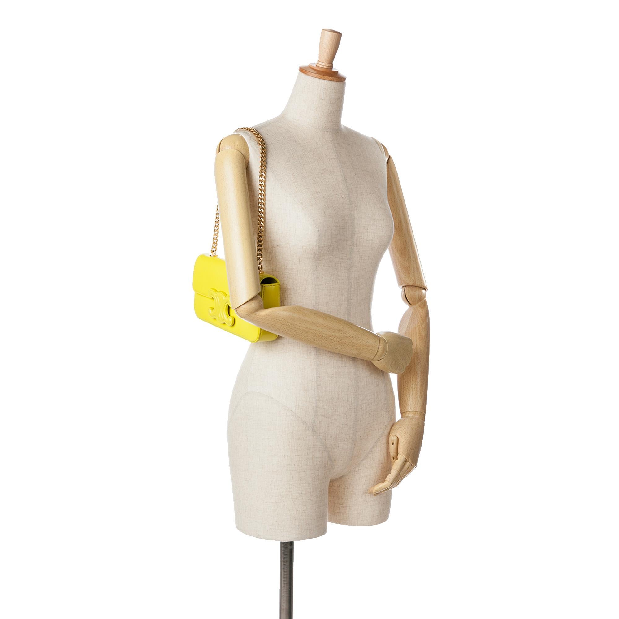 Celine Triomphe Calfskin Cuir Chain Shoulder Bag (SHG-e4pKJk)