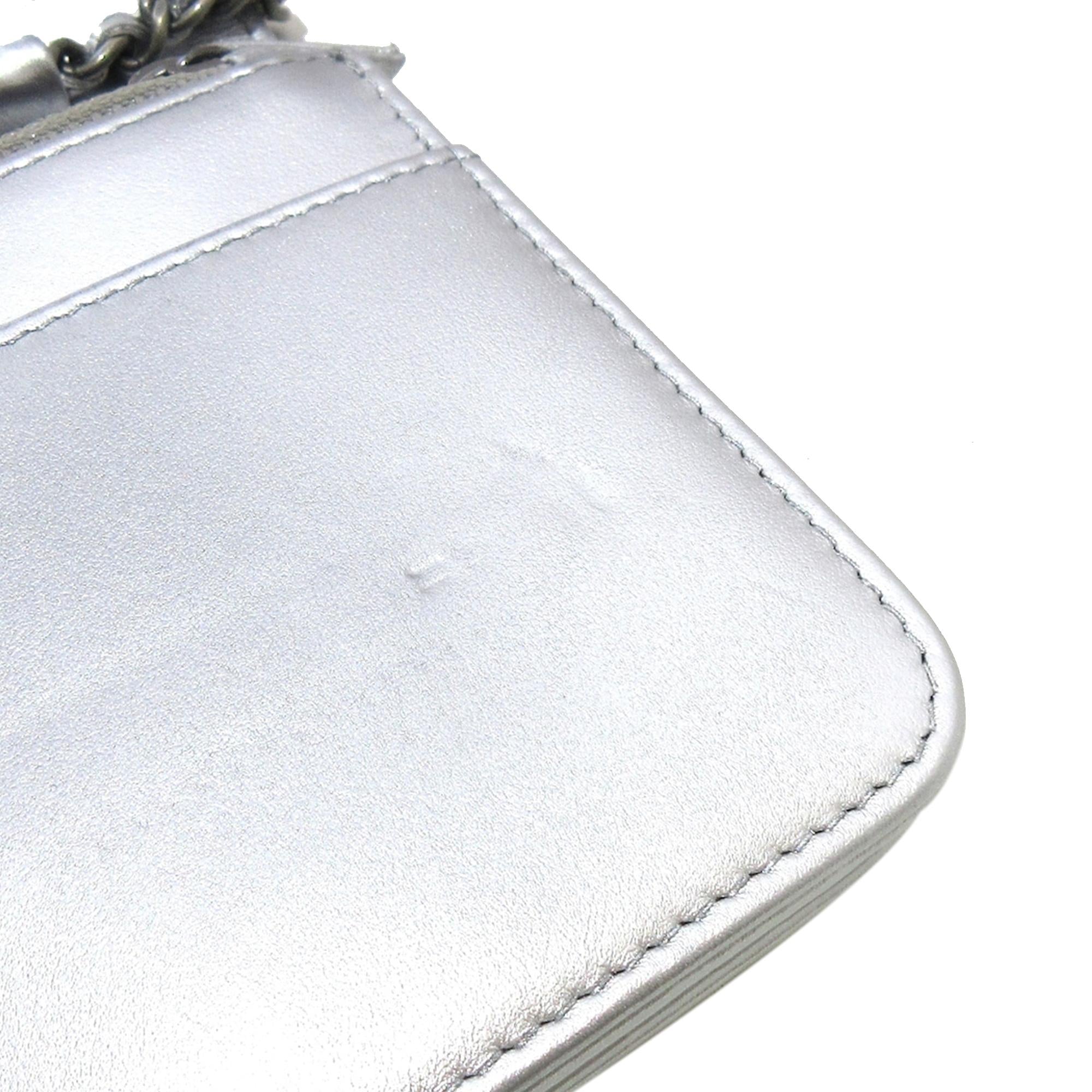 Chanel Aged Calfskin Gabrielle Wallet on Chain (SHG-JiFHOH)