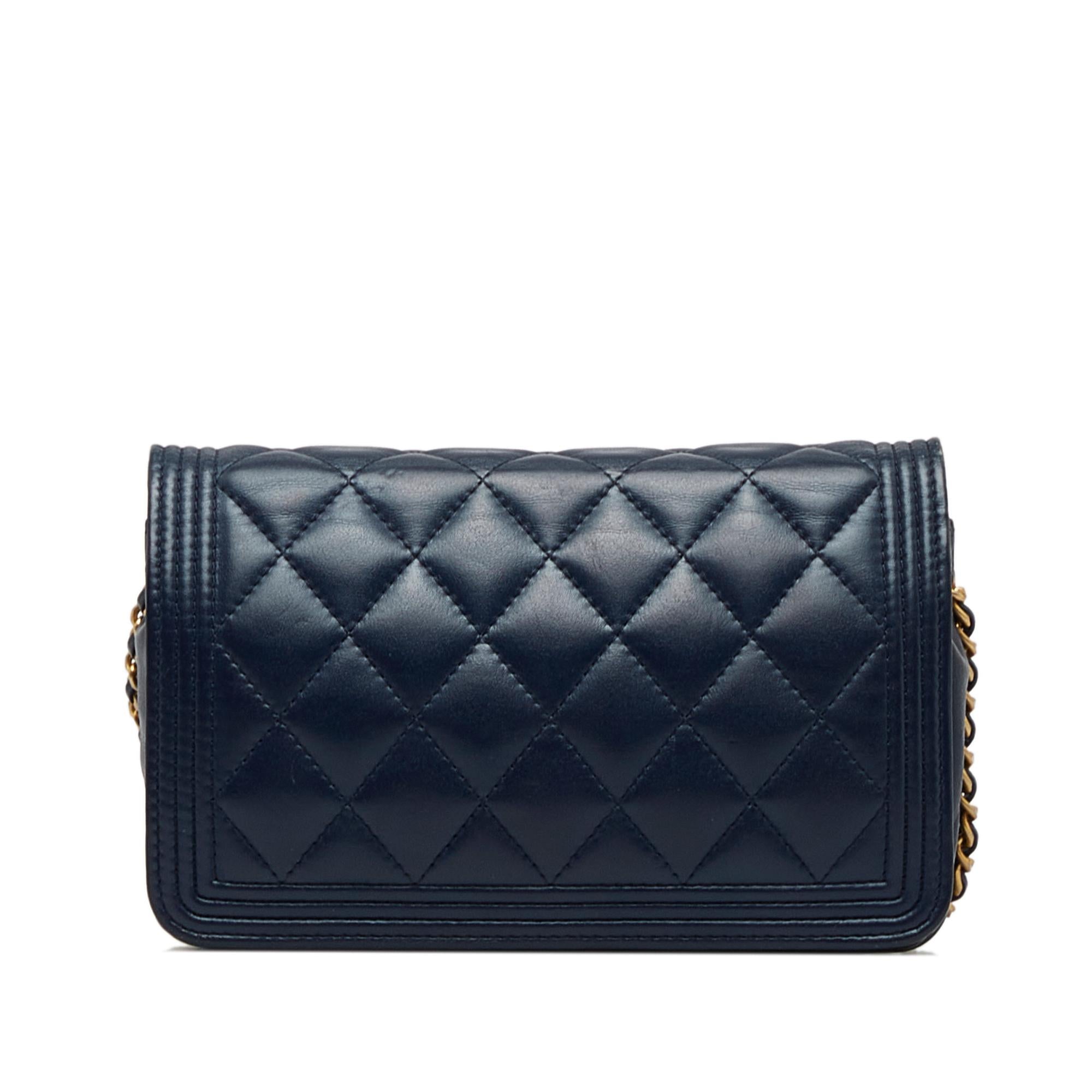 Chanel Boy Wallet On Chain (SHG-NN7aMv)