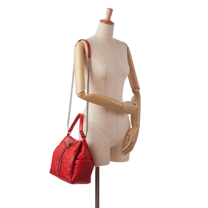 Chanel CC Chain Drawstring Bucket Bag (SHG-Mzot2m)