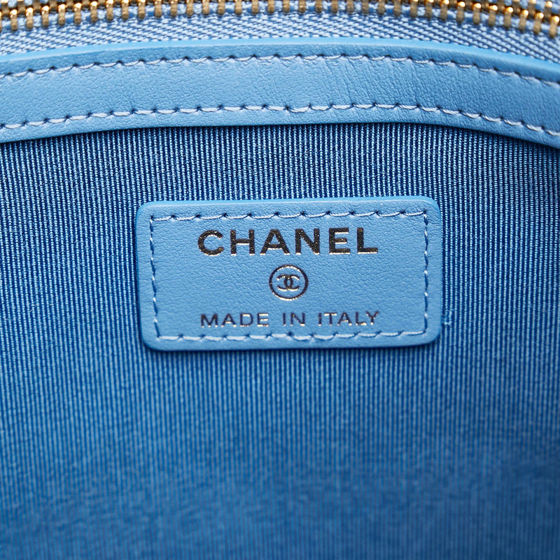 Chanel CC Charm O Case Clutch (SHG-37D5dv)