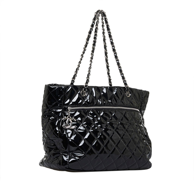 Chanel Chanel Black Quilted Patent Leather Silver-tone Chain