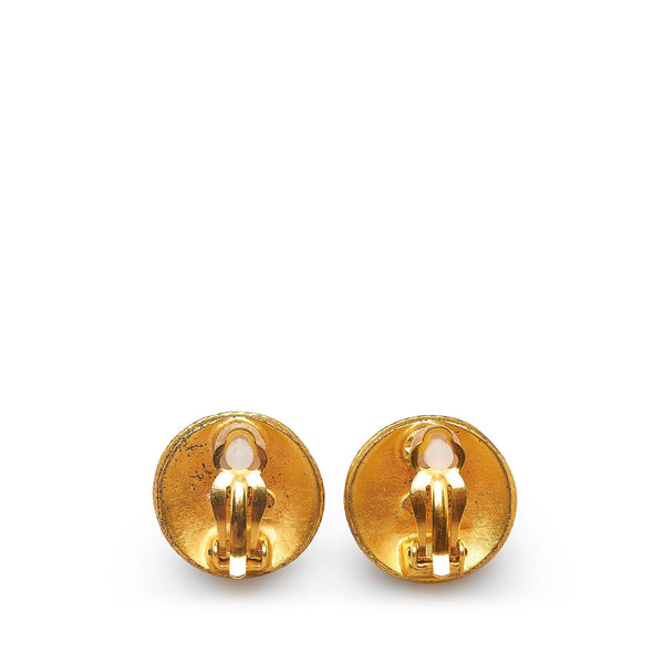 Chanel CC Clip-on Earrings (SHG-sYxPkn) – LuxeDH
