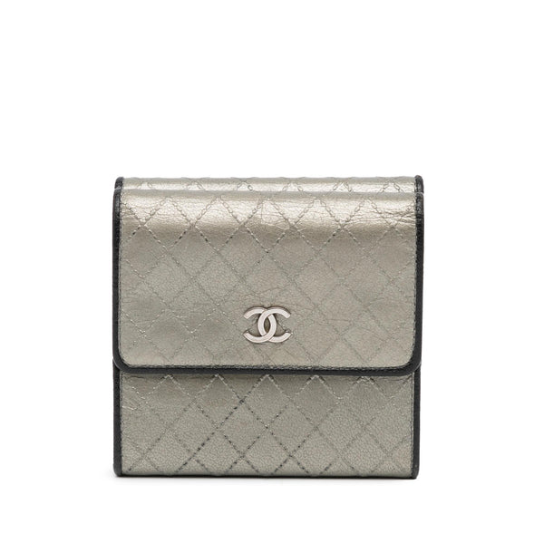 Chanel CC Compact Trifold Wallet (SHG-62FvVv)