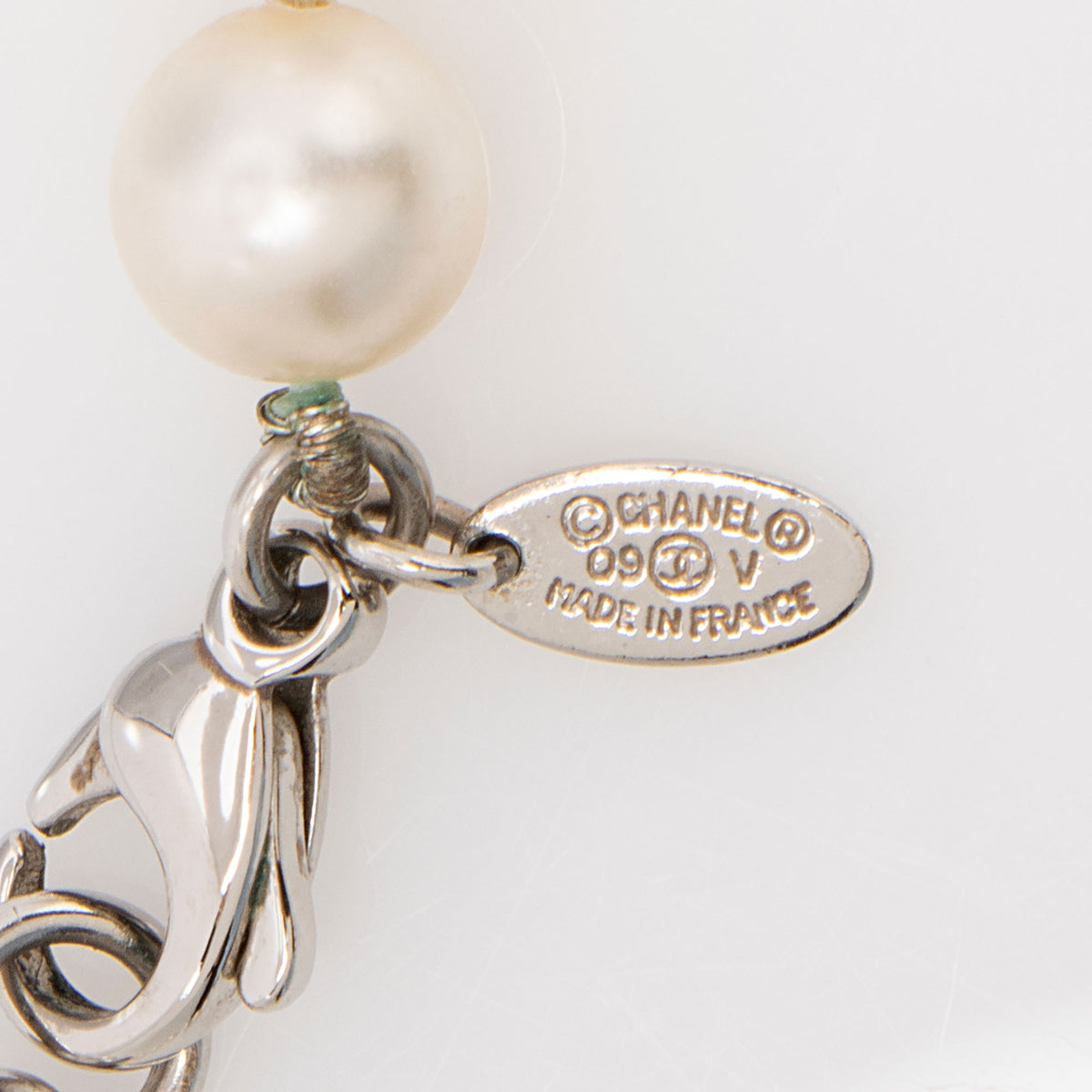 Chanel CC Graduated Pearl Necklace