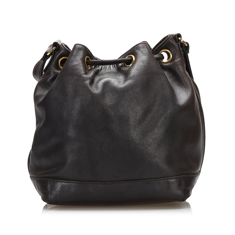 Chanel CC Lambskin Bucket Bag (SHG-dGz2wV) – LuxeDH