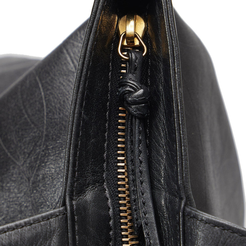Chanel CC Lambskin Leather Tote (SHG-XkJzTx)