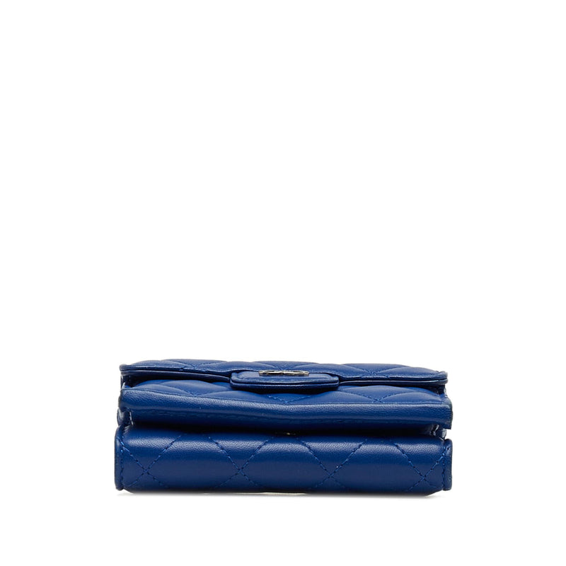 Chanel CC Lambskin Trifold Flap Wallet (SHG-pwFkiW)