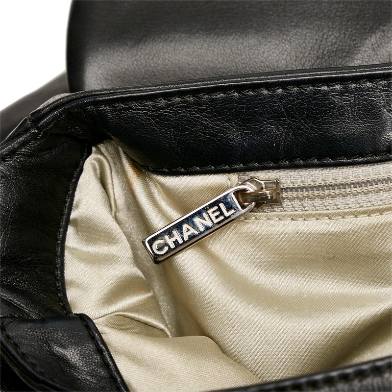 Chanel CC Caviar Shoulder Bag (SHG-zjjk0p) – LuxeDH