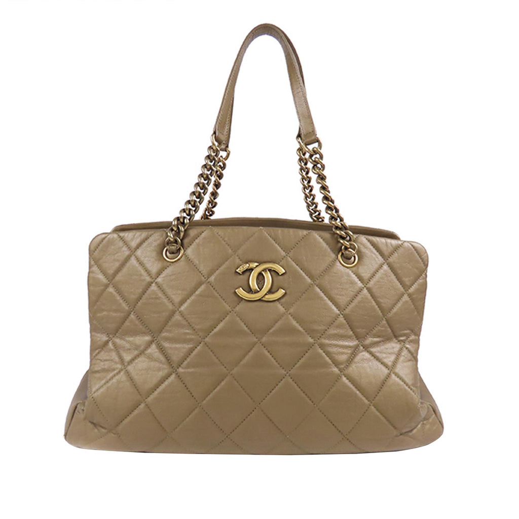 Chanel Matelasse Tote Bag (SHG-eRtWaW) – LuxeDH