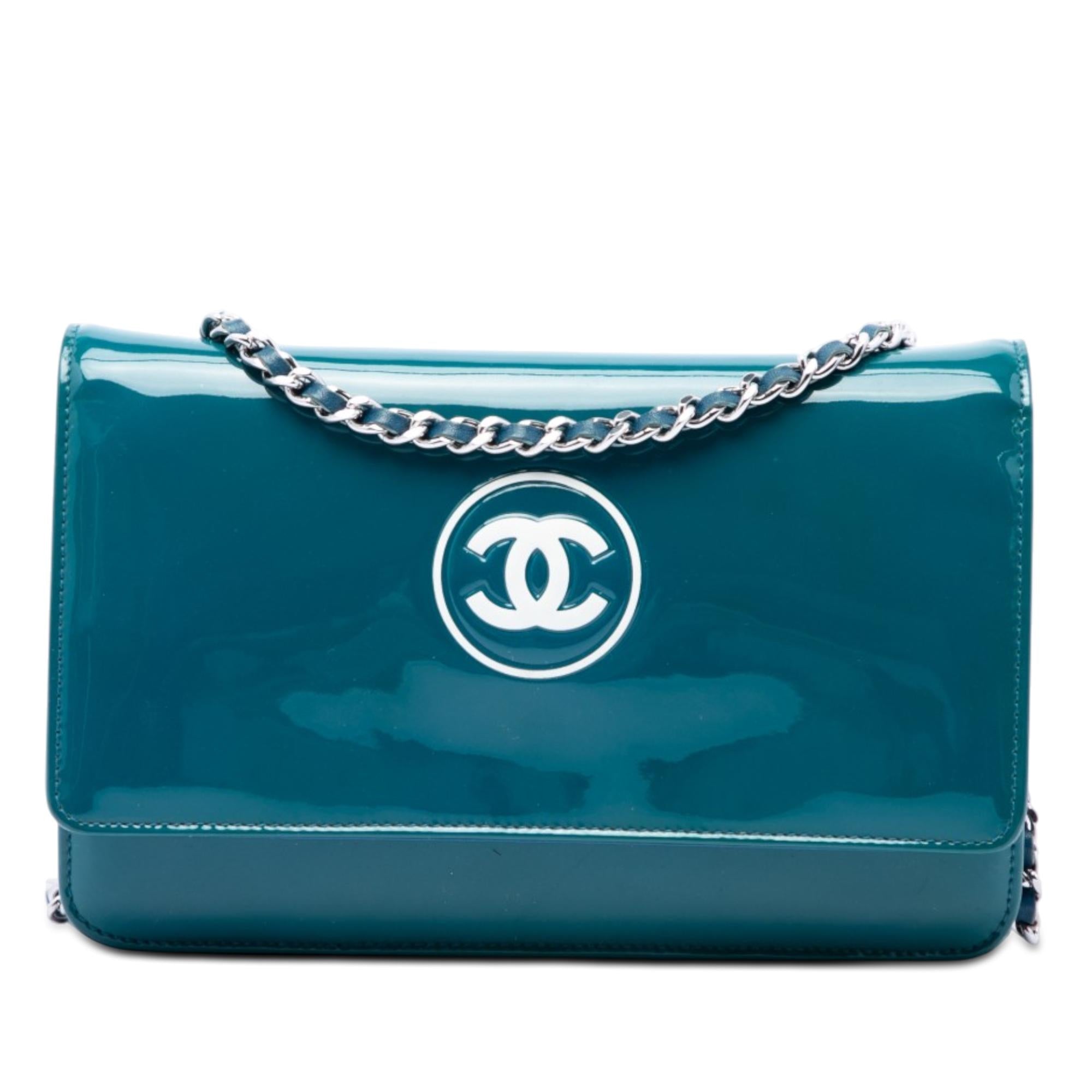 Chanel CC Patent Wallet On Chain
