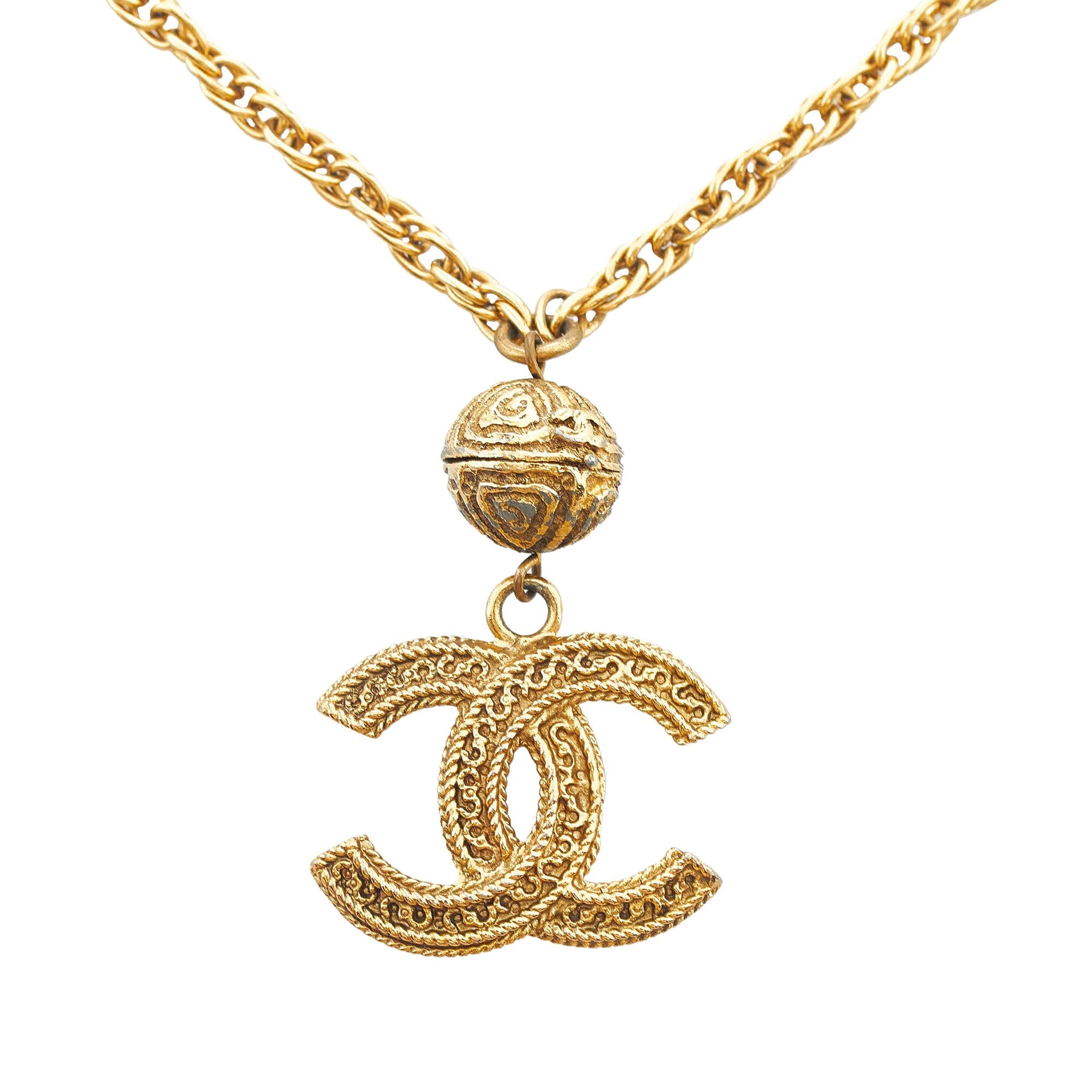 Chanel CC Pendant Necklace (SHG-WTJatb)