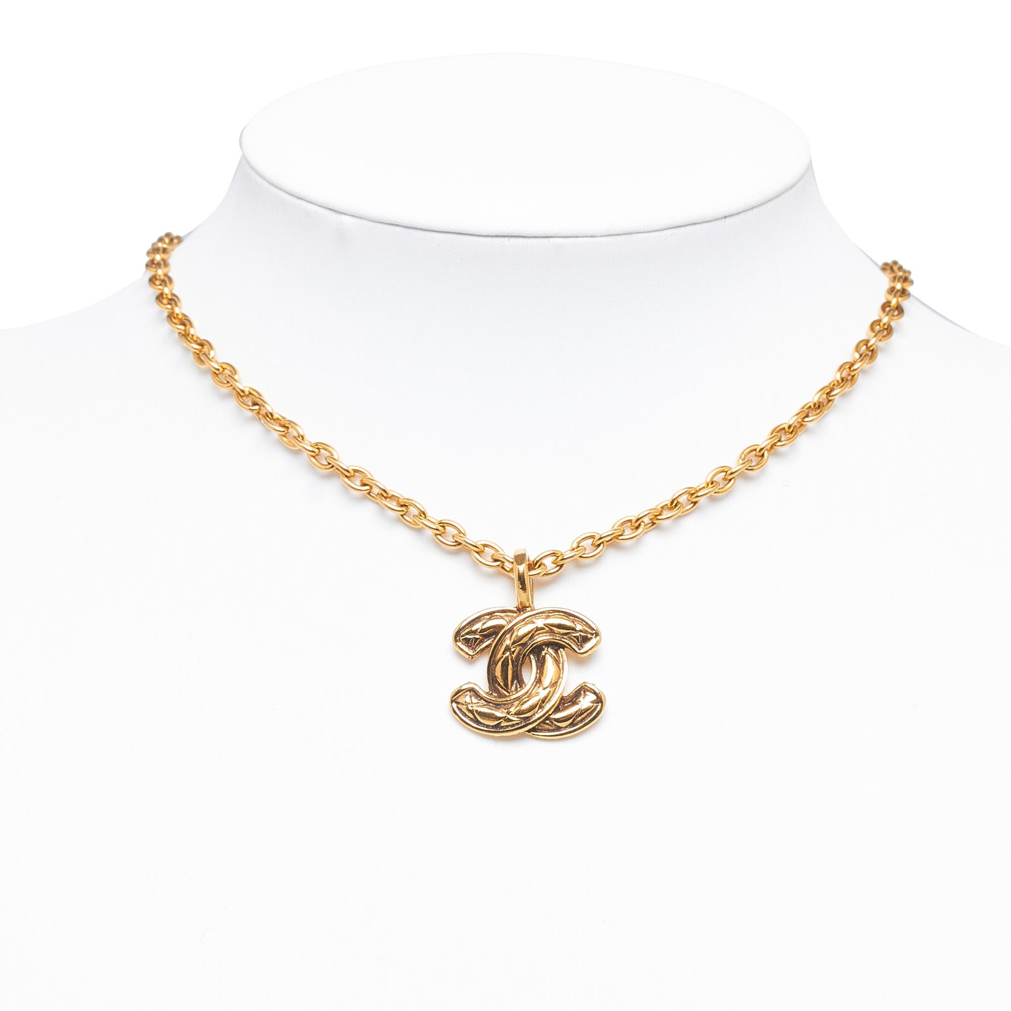 Chanel CC Pendant Necklace (SHG-um6TW1)