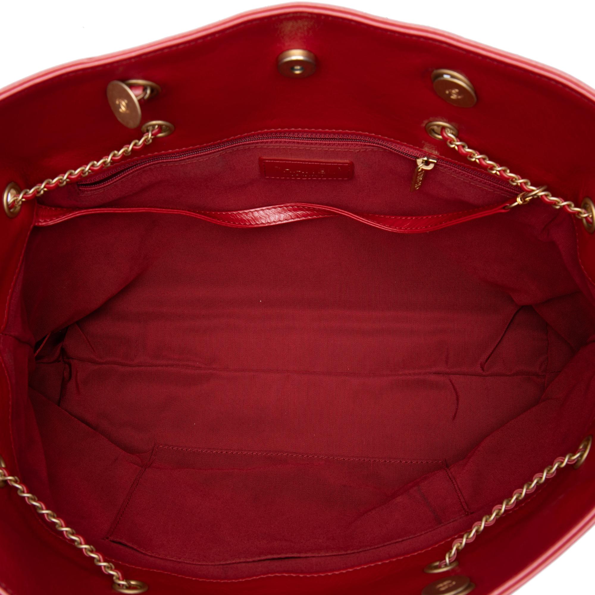 Chanel CC Quilted Calfskin Front Zip Drawstring Chain Tote