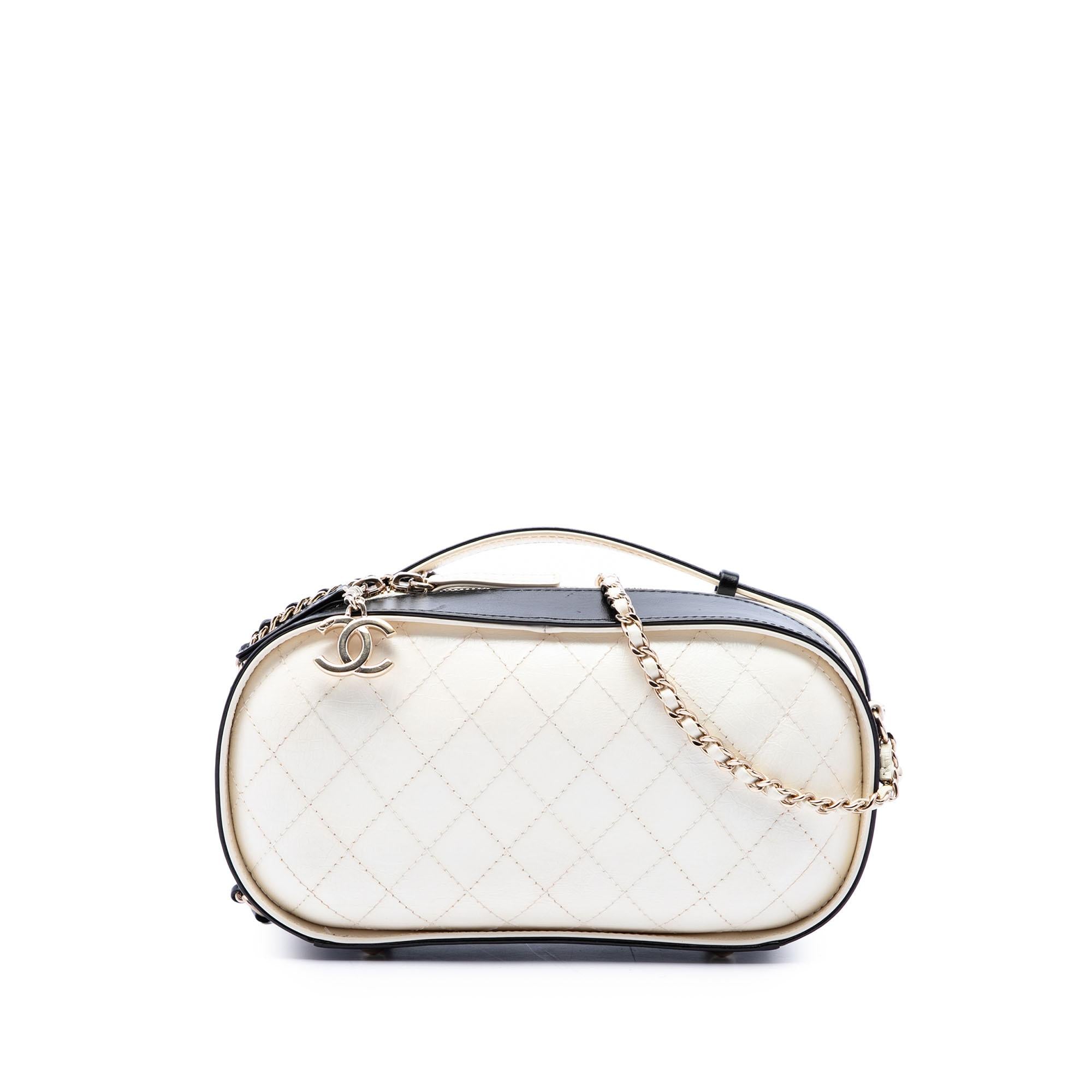 Chanel CC Quilted Crumpled Calfskin Vanity Case