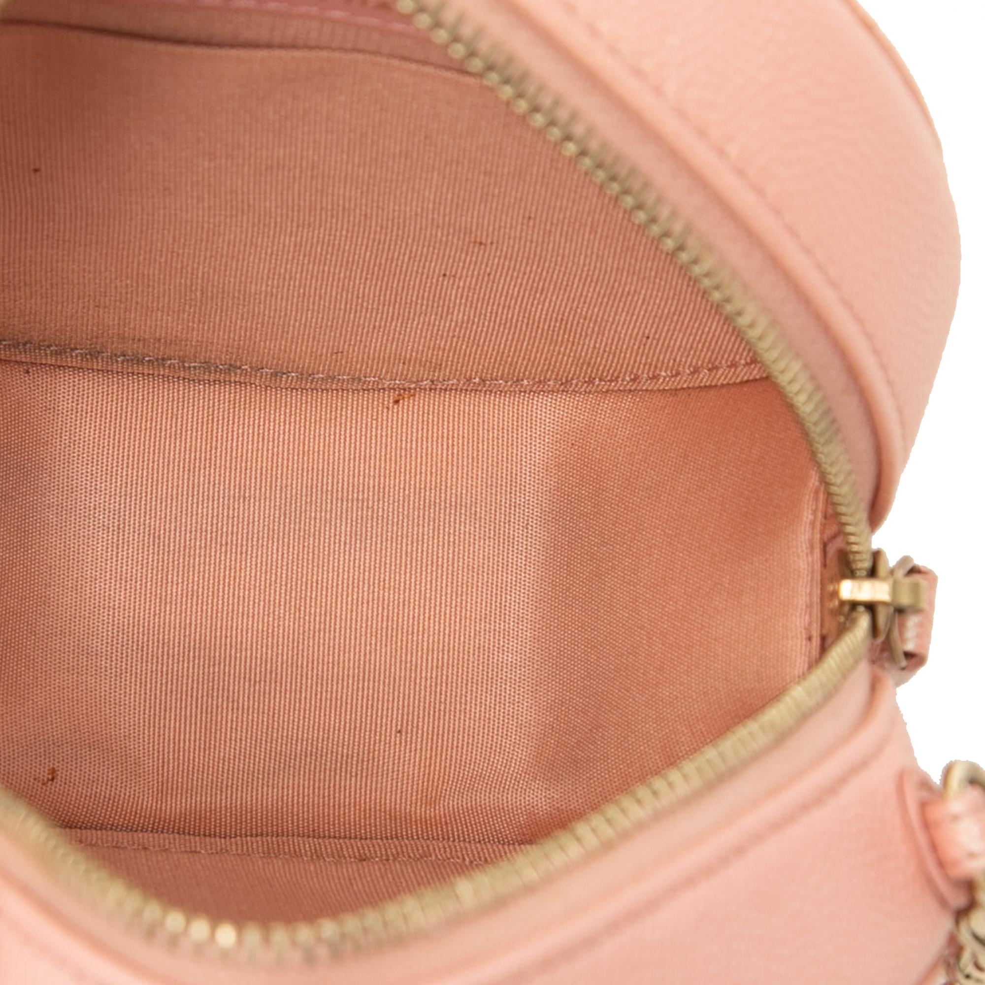 Chanel CC Quilted Iridescent Caviar Round Clutch With Chain