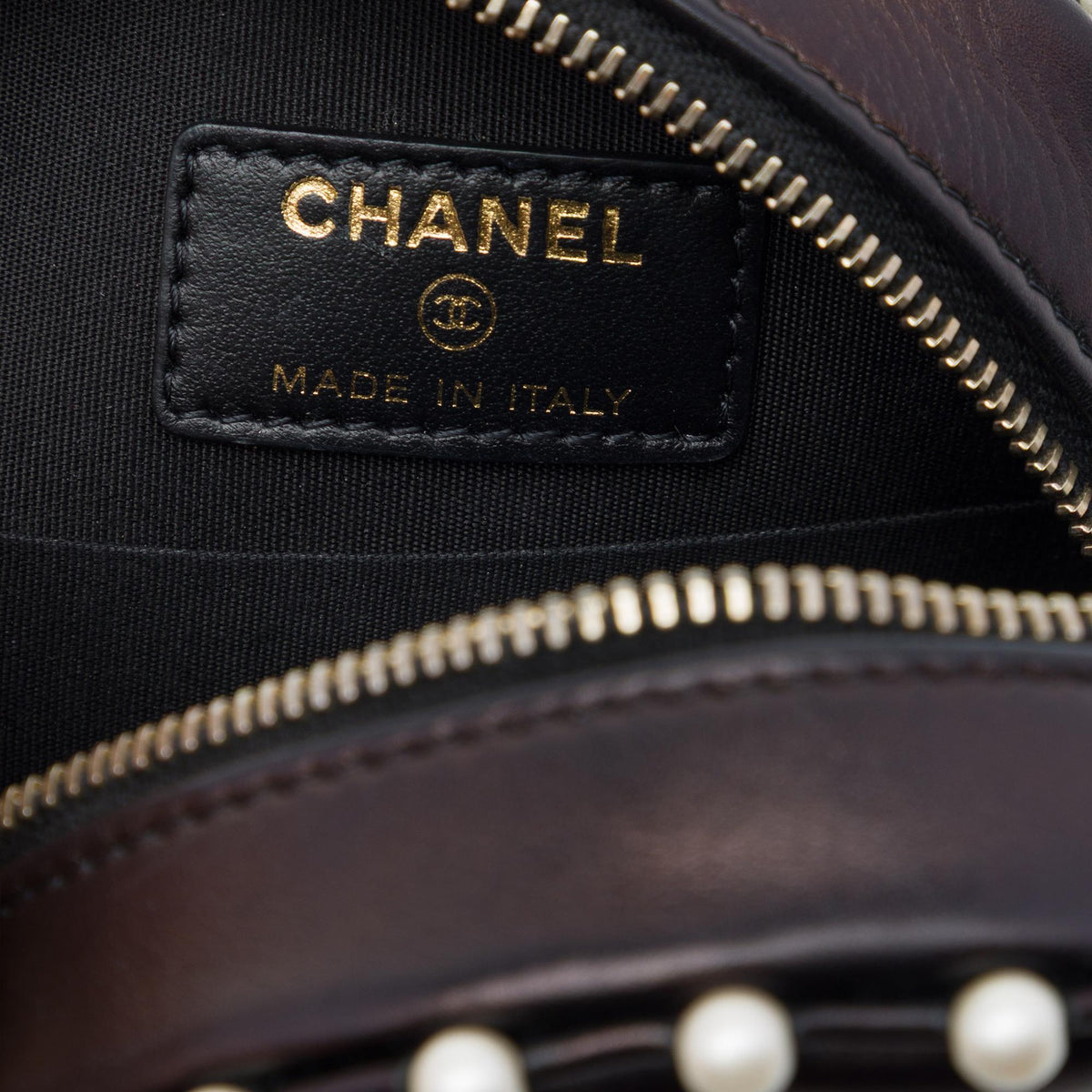 Chanel CC Quilted Metallic Lambskin Pearl Studded Round Clutch with Chain