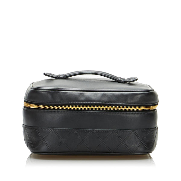 Chanel CC Vanity Bag (SHG-3u2dcg)