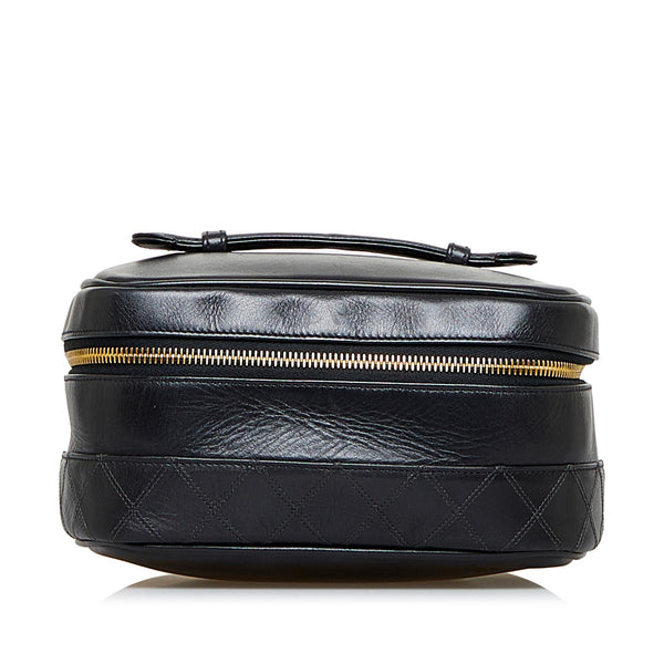 Chanel CC Vanity Bag (SHG-9lJ1hJ) – LuxeDH