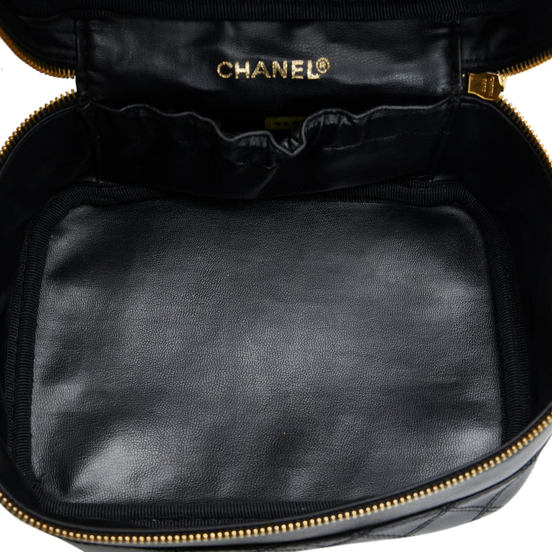 Chanel CC Vanity Bag (SHG-lyCpfq) – LuxeDH